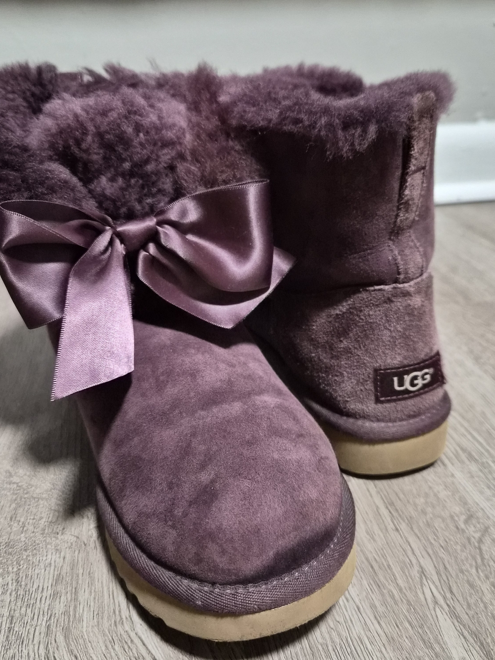 UGG Rare Discontinued Mini Bailey Bow II Boots Purple Plum Women 10 Coquette Y2K